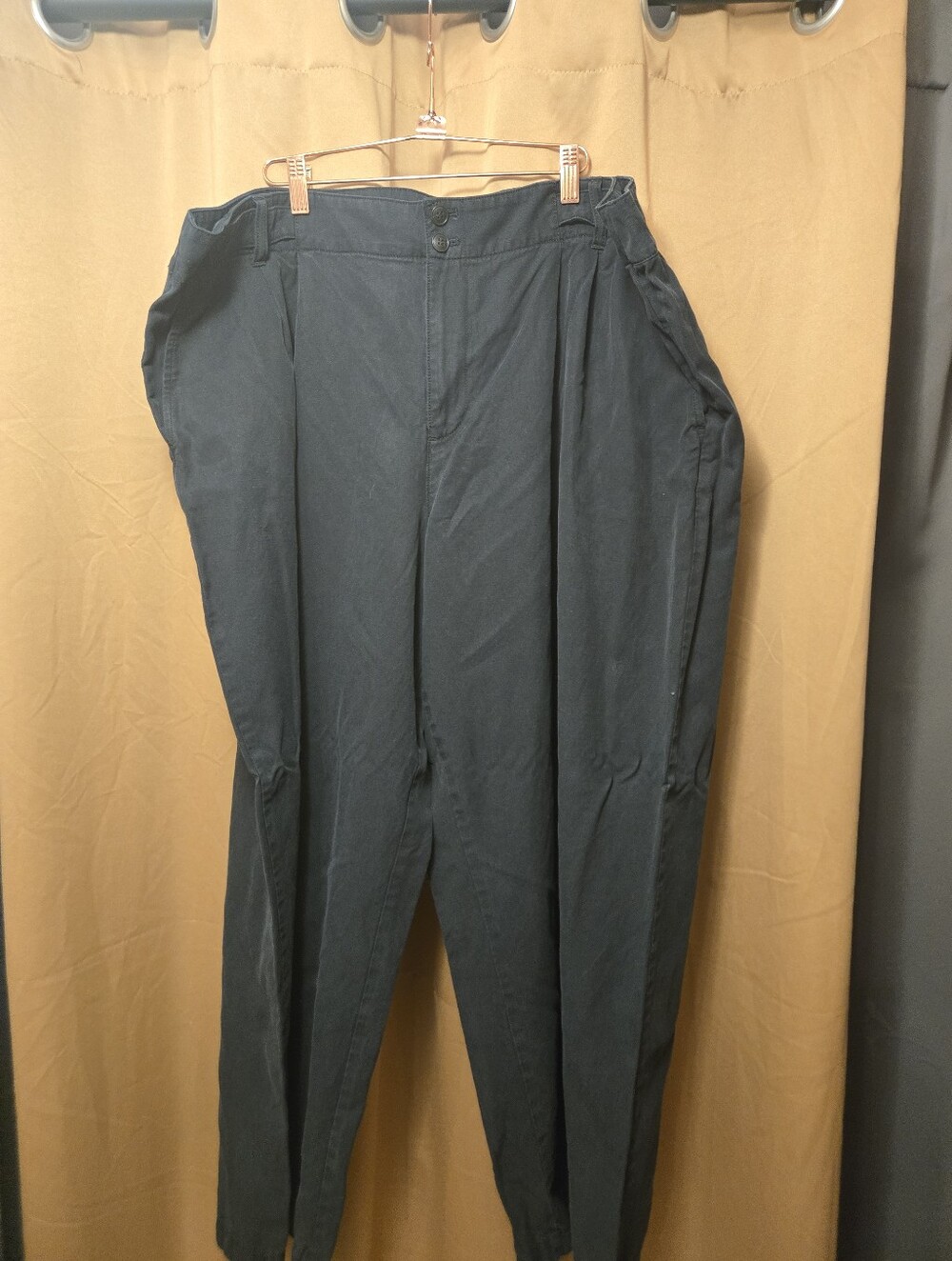 Madewell Woman's Black Chinos 24w